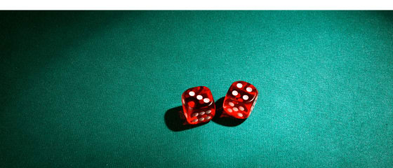 Zrozumienie układu stołu do gry w kości i roli personelu kasyna